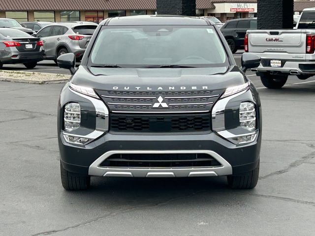 Used 2025 Mitsubishi Outlander SE AWD/4WD image 11