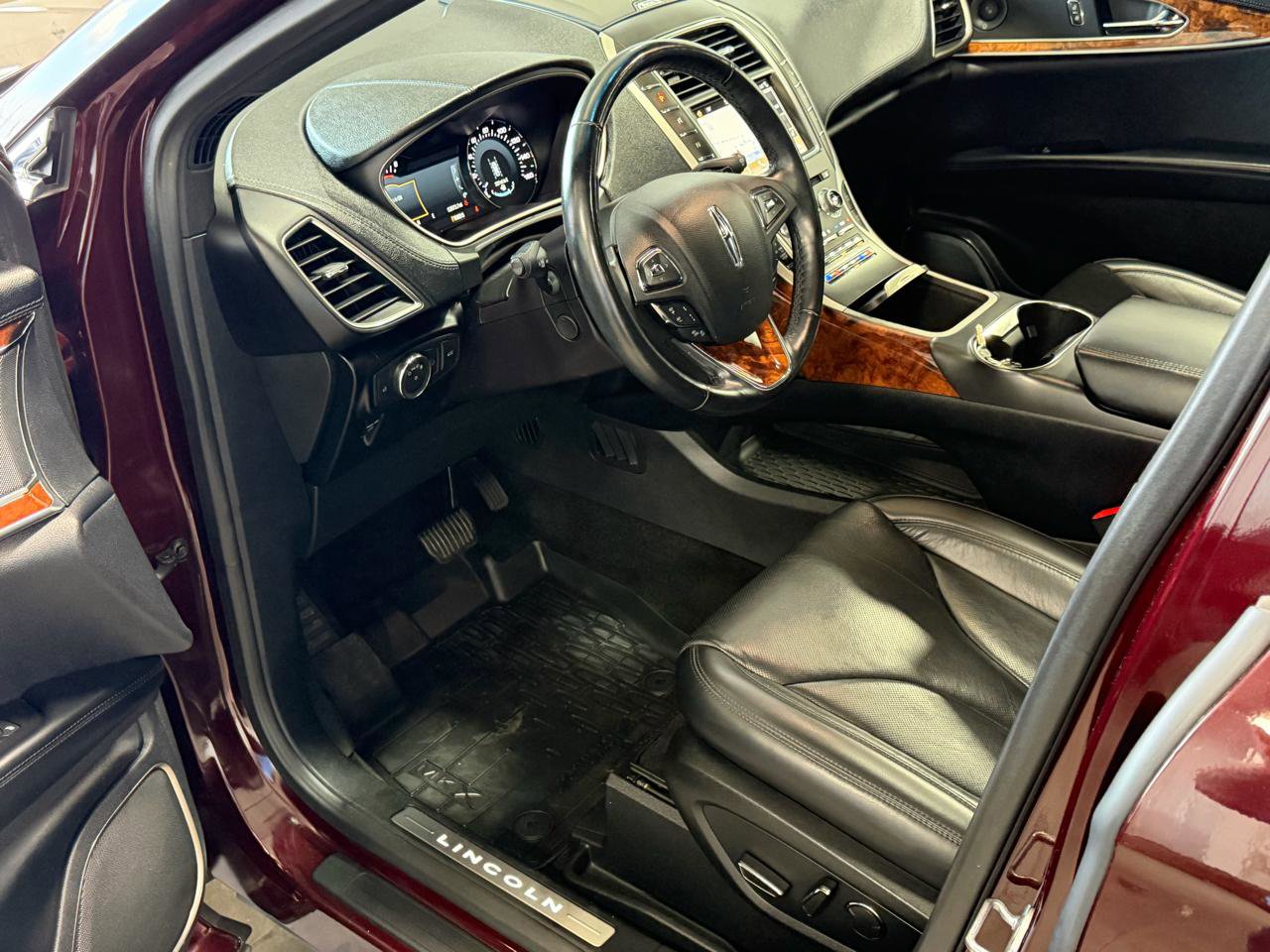 Used 2018 Lincoln MKX Reserve w/ Driver Assistance Package AWD/4WD image 6