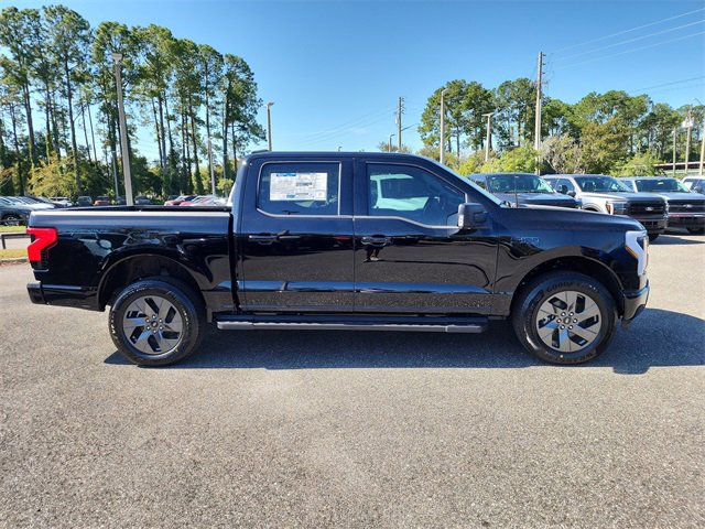 New 2025 Ford F150 Lightning Flash image 2