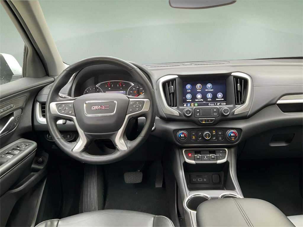 Used 2024 GMC Terrain SLT image 14