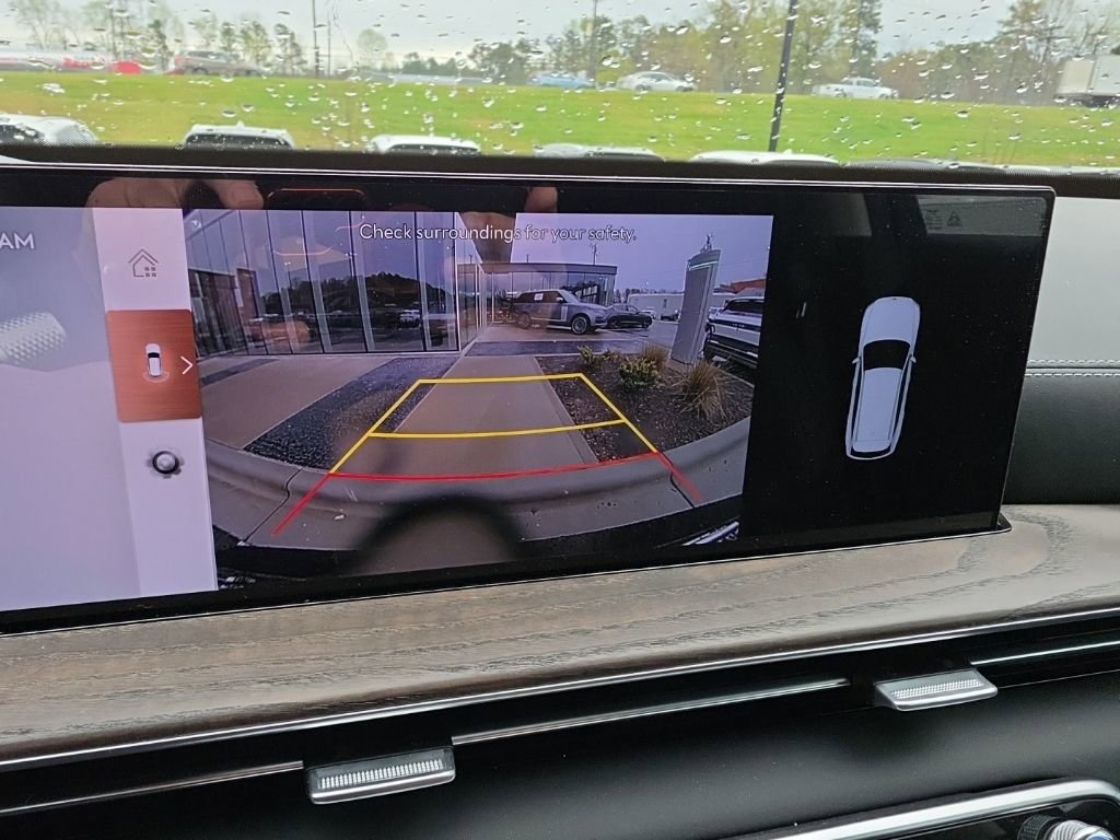 Used 2025 Genesis GV80 2.5T Select image 9