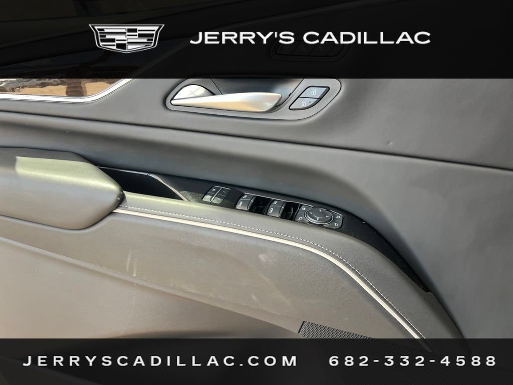 Used 2024 Cadillac Escalade Sport Platinum w/ LPO, ONYX Package AWD/4WD image 16