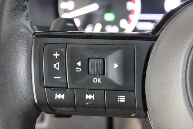 Used 2021 Nissan Rogue SV AWD/4WD image 15