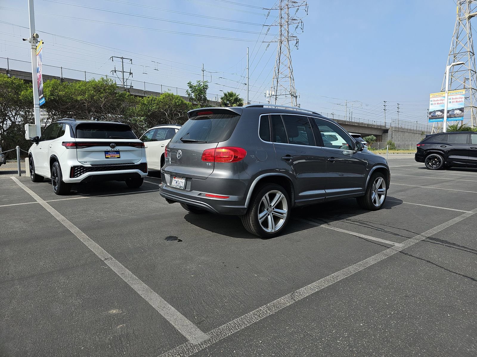 Used 2016 Volkswagen Tiguan R-Line image 5