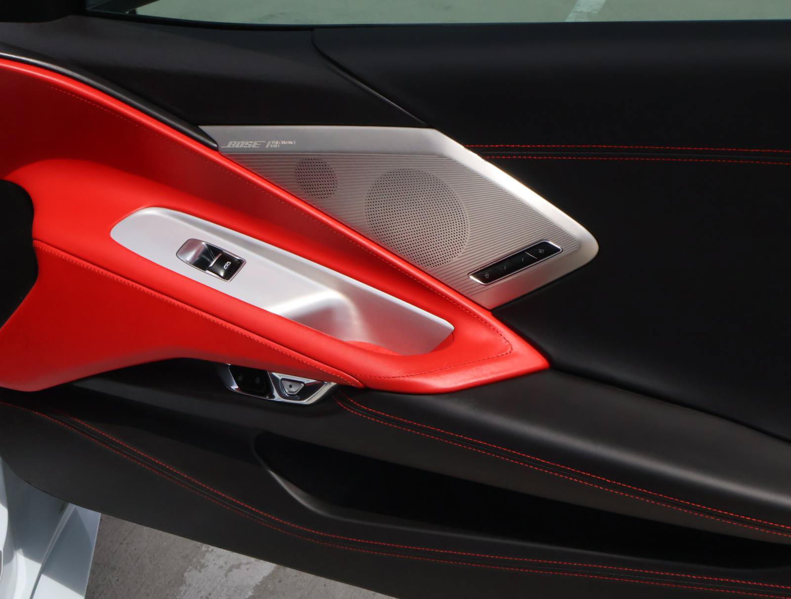 Used 2024 Chevrolet Corvette Stingray Premium Cpe w/ Z51 Performance Package RWD image 15