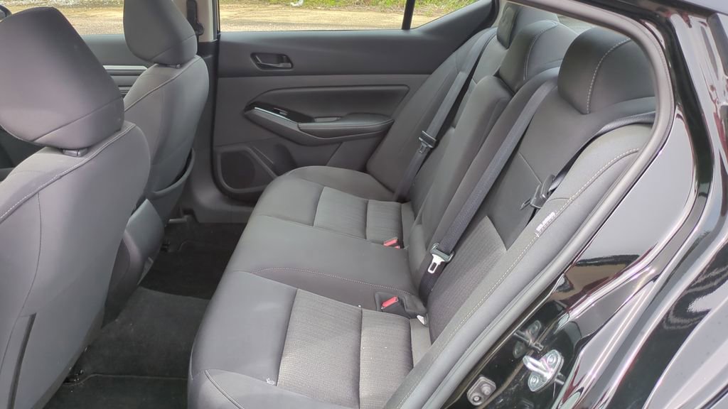 Used 2023 Nissan Altima 2.5 SV w/ SV Premium Package image 15