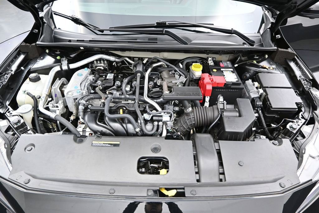 Used 2022 Nissan Sentra SR w/ SR Premium Package FWD image 17