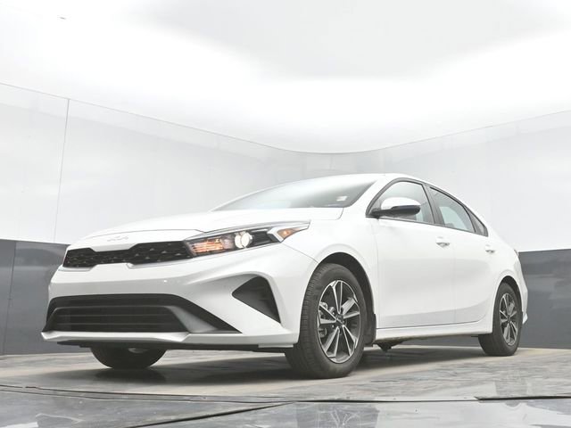 Used 2023 Kia Forte LXS w/ LXS Technology Package FWD image 29