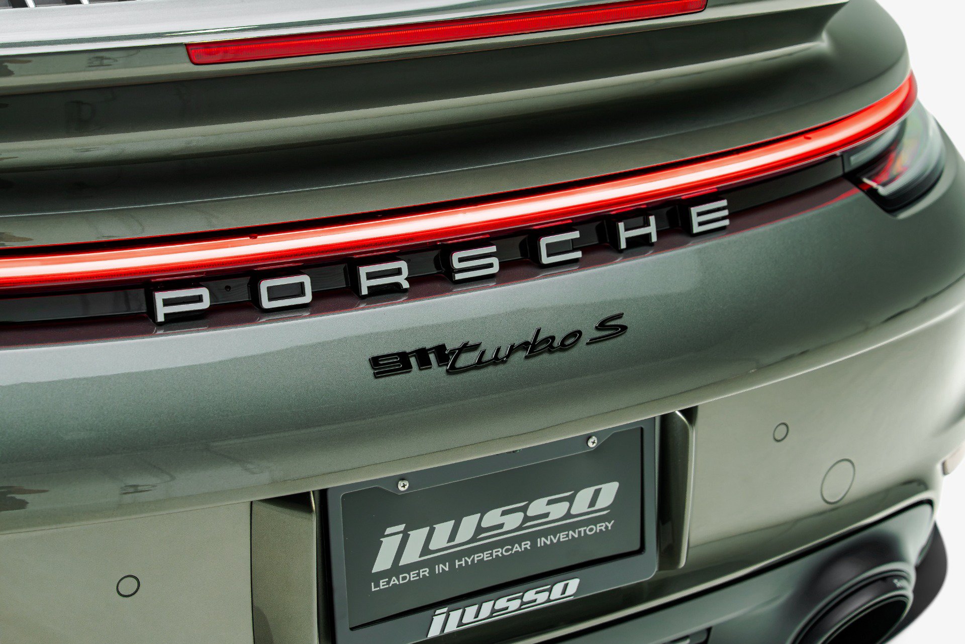 Used 2021 Porsche 911 Turbo S AWD/4WD image 33