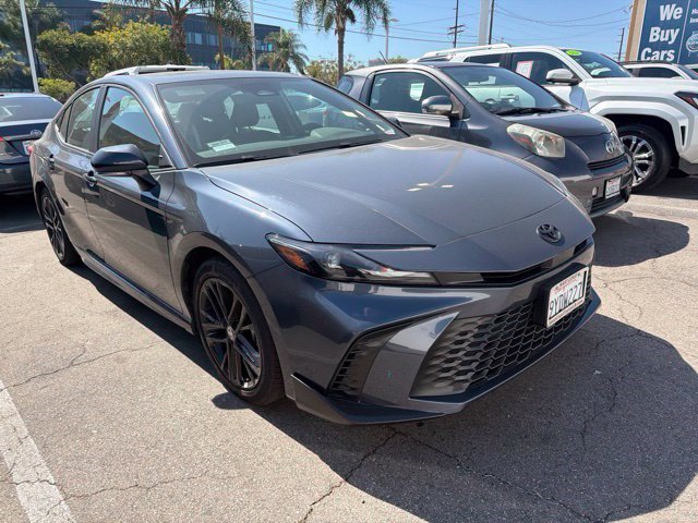 Used 2026 Toyota Camry SE w/ Multimedia Upgrade Package FWD image 3