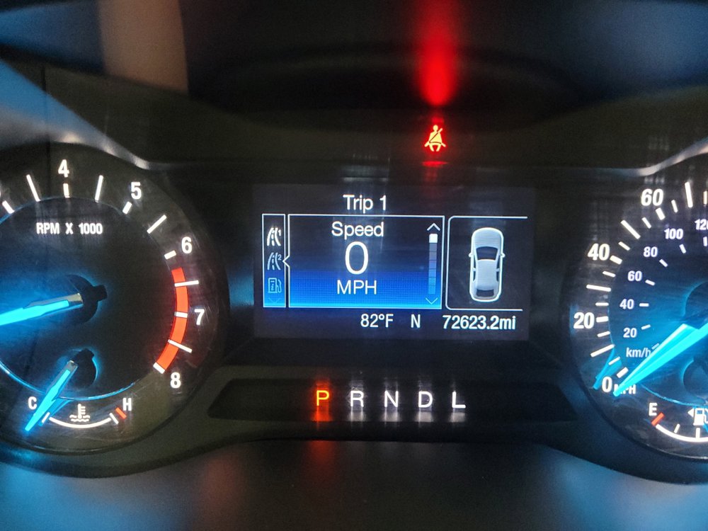 Used 2018 Ford Fusion SE w/ Equipment Group 201A FWD image 23