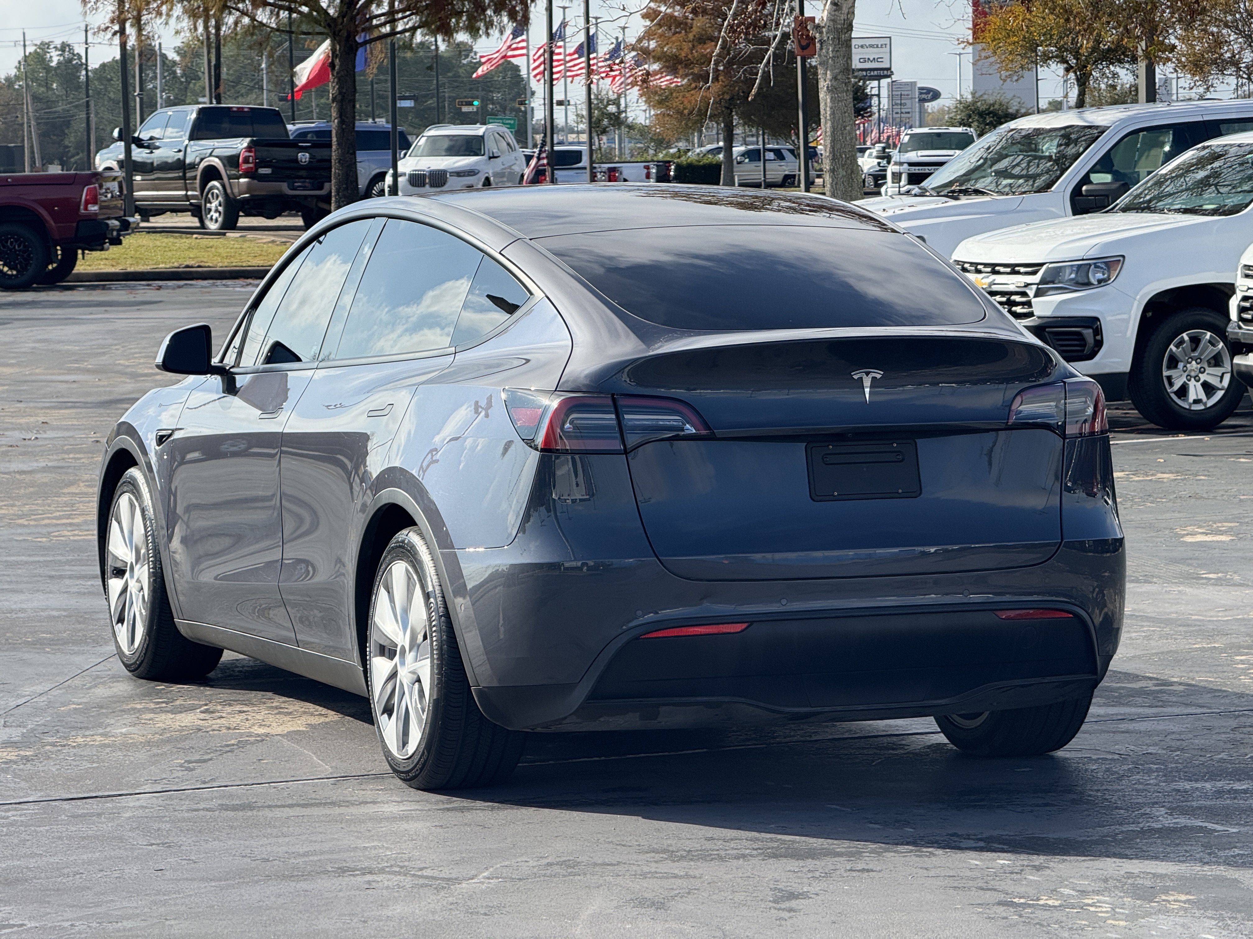 Used 2022 Tesla Model Y Performance image 9