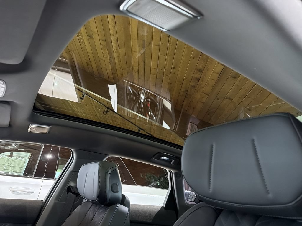 New 2026 Cadillac Optiq V AWD/4WD image 15