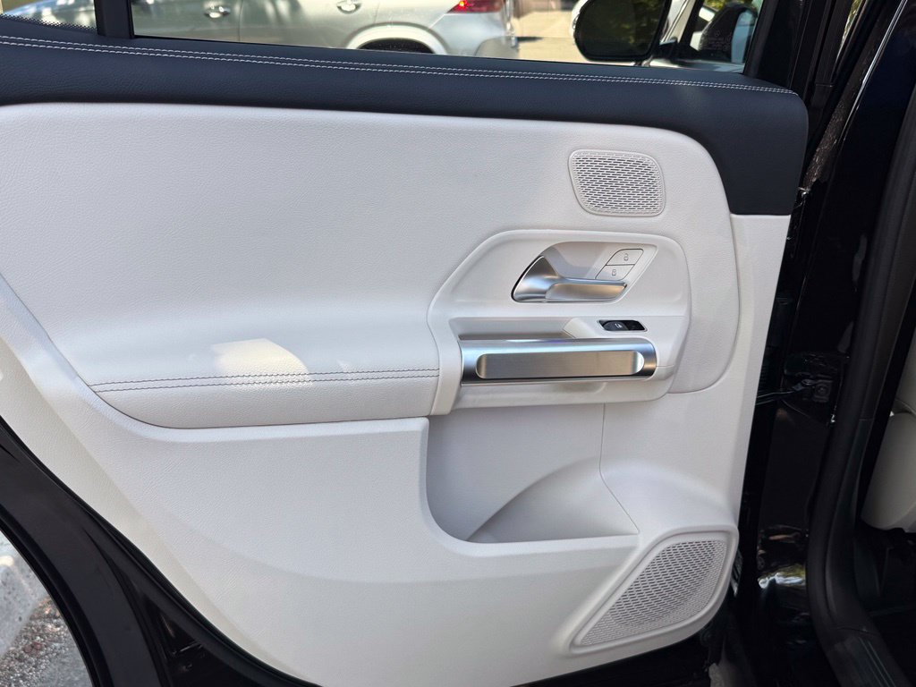New 2026 Mercedes-Benz GLB 250 image 22