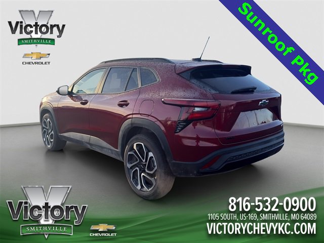 Used 2025 Chevrolet Trax RS w/ Sunroof Package image 4