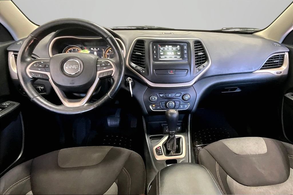 Used 2016 Jeep Cherokee Sport w/ Cold Weather Group FWD image 7