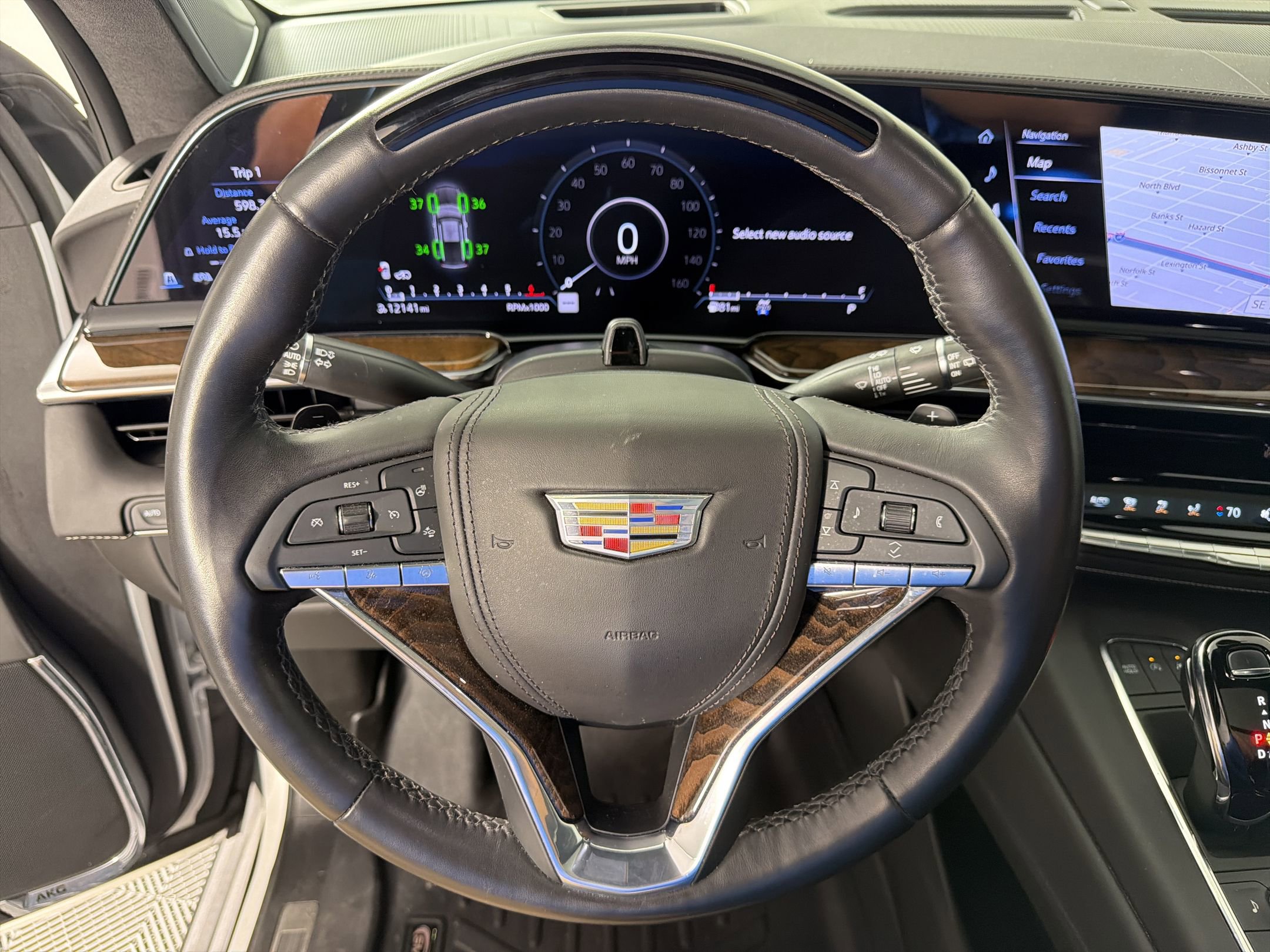 Used 2023 Cadillac Escalade Sport Platinum w/ Heavy-Duty Trailer Package image 18