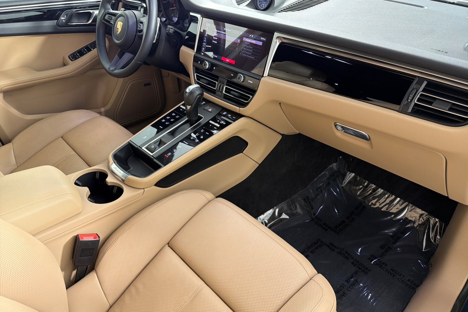 Used 2023 Porsche Macan AWD/4WD image 15