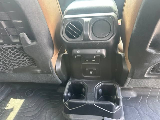 Used 2020 Jeep Gladiator Rubicon AWD/4WD image 25
