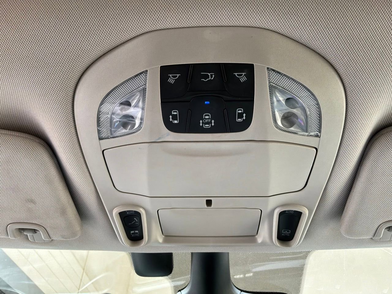 Used 2022 Chrysler Pacifica Limited FWD image 20