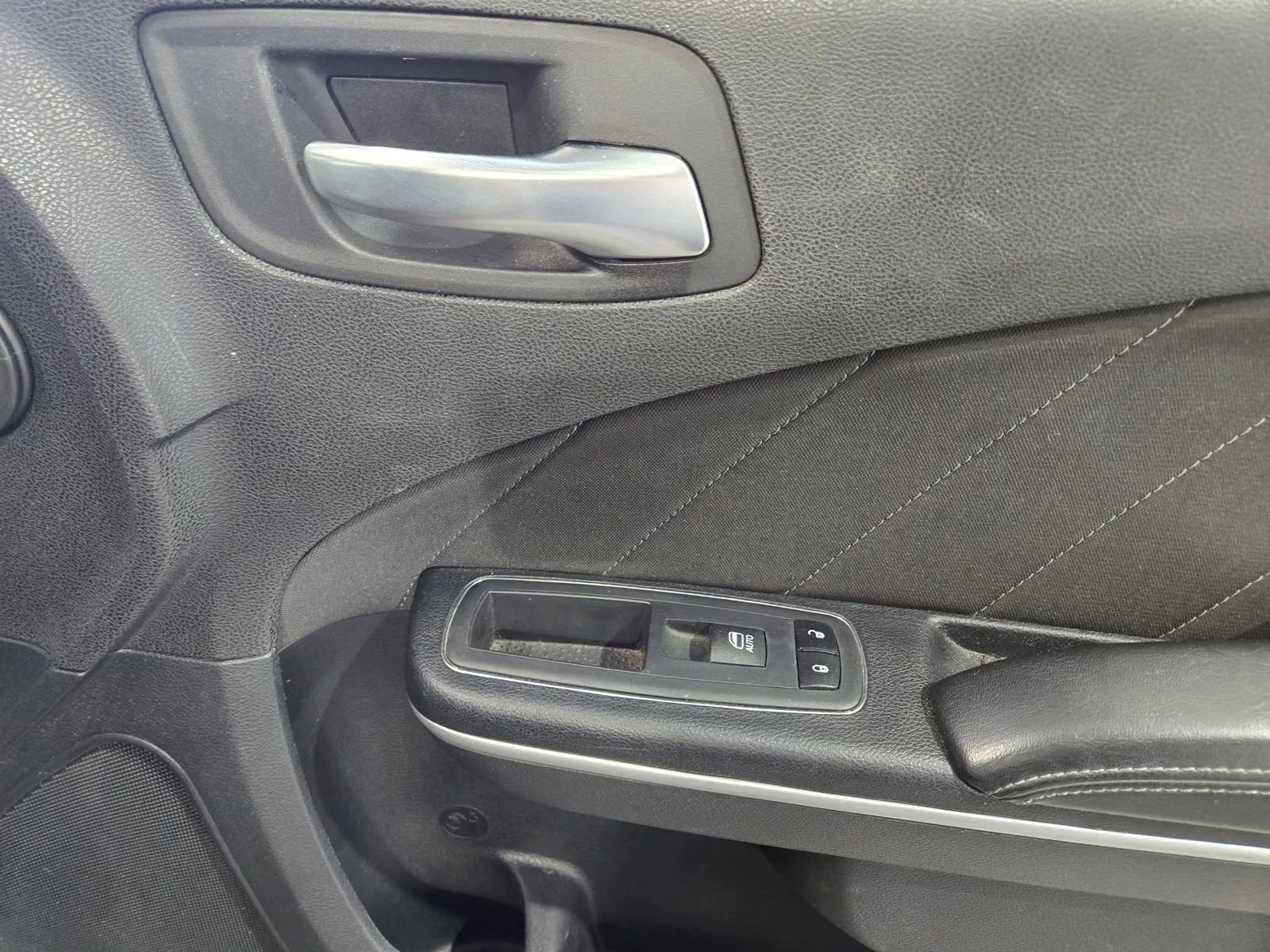 Used 2019 Dodge Charger Scat Pack RWD image 6