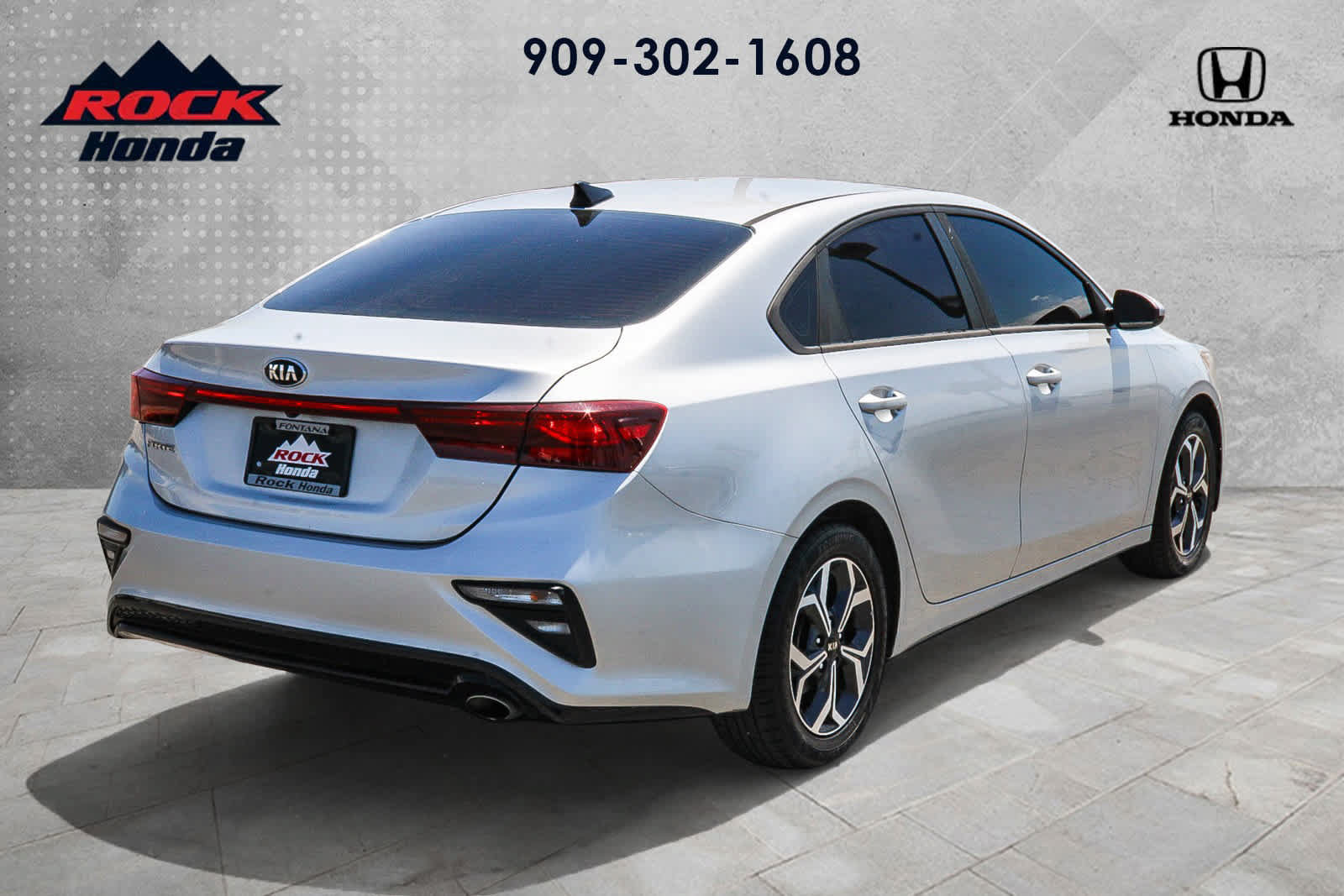 Used 2020 Kia Forte LXS FWD image 6