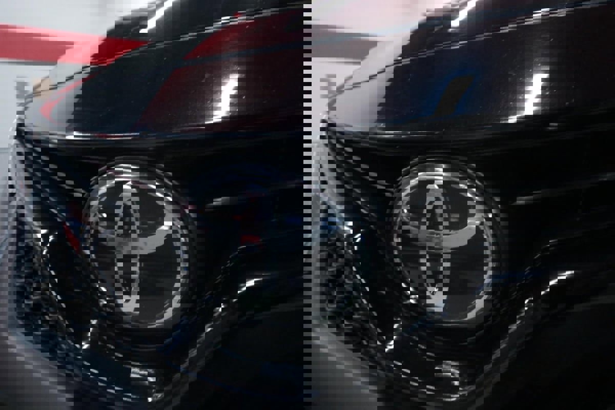 Used 2020 Toyota Camry SE w/ Audio Package image 35