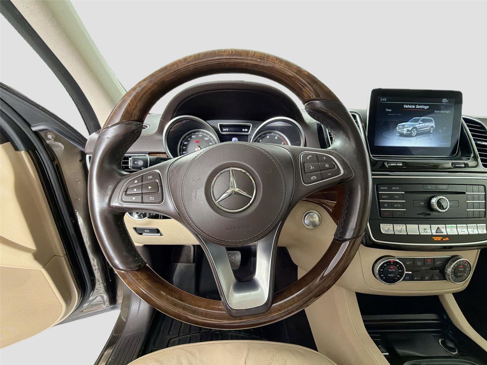 Used 2017 Mercedes-Benz GLS 550 4MATIC image 11