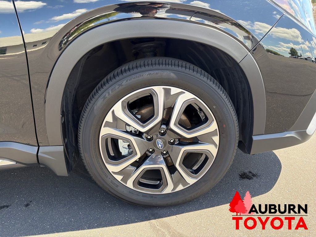 Used 2023 Subaru Ascent Limited AWD/4WD image 23