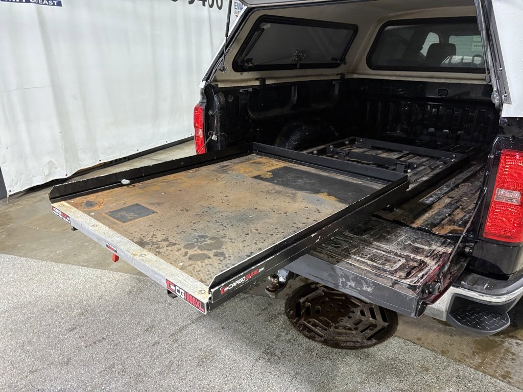 Used 2018 Chevrolet Silverado 1500 LT w/ LT Eassist Package image 32