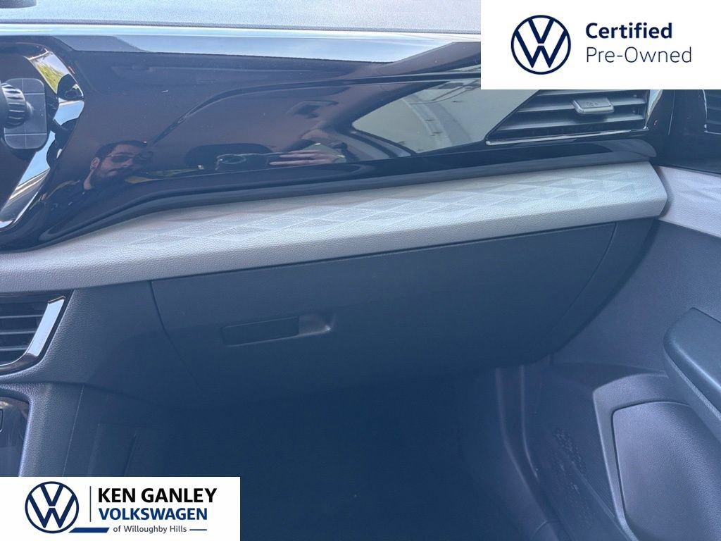 Certified 2024 Volkswagen Taos S AWD/4WD image 17