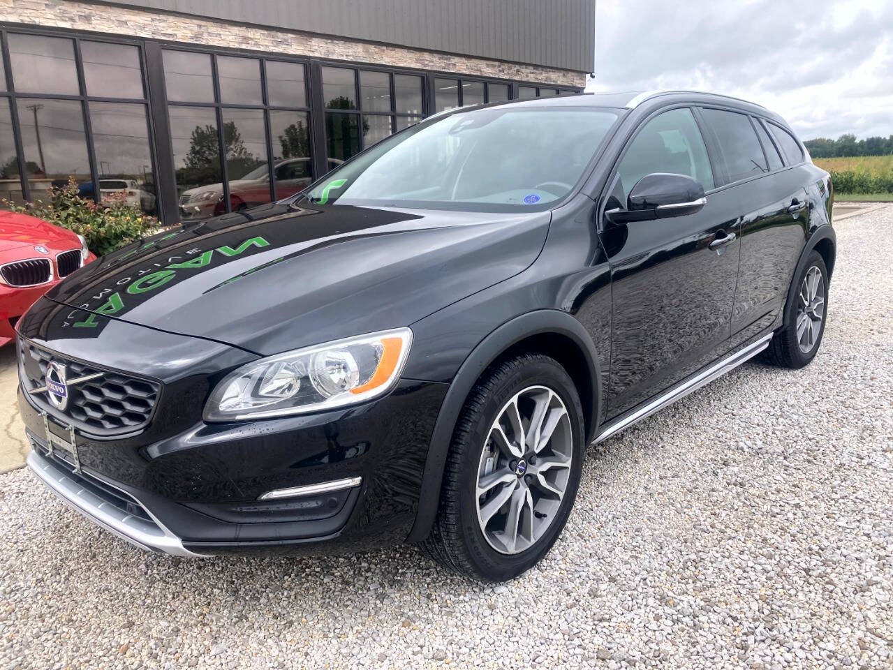 Used 2017 Volvo V60 T5 Cross Country w/ Convenience Package AWD/4WD image 2