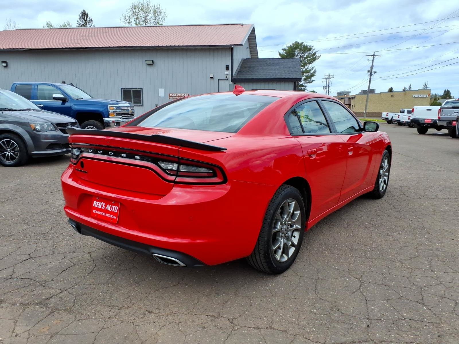 Used 2017 Dodge Charger SXT w/ AWD Plus Group image 6