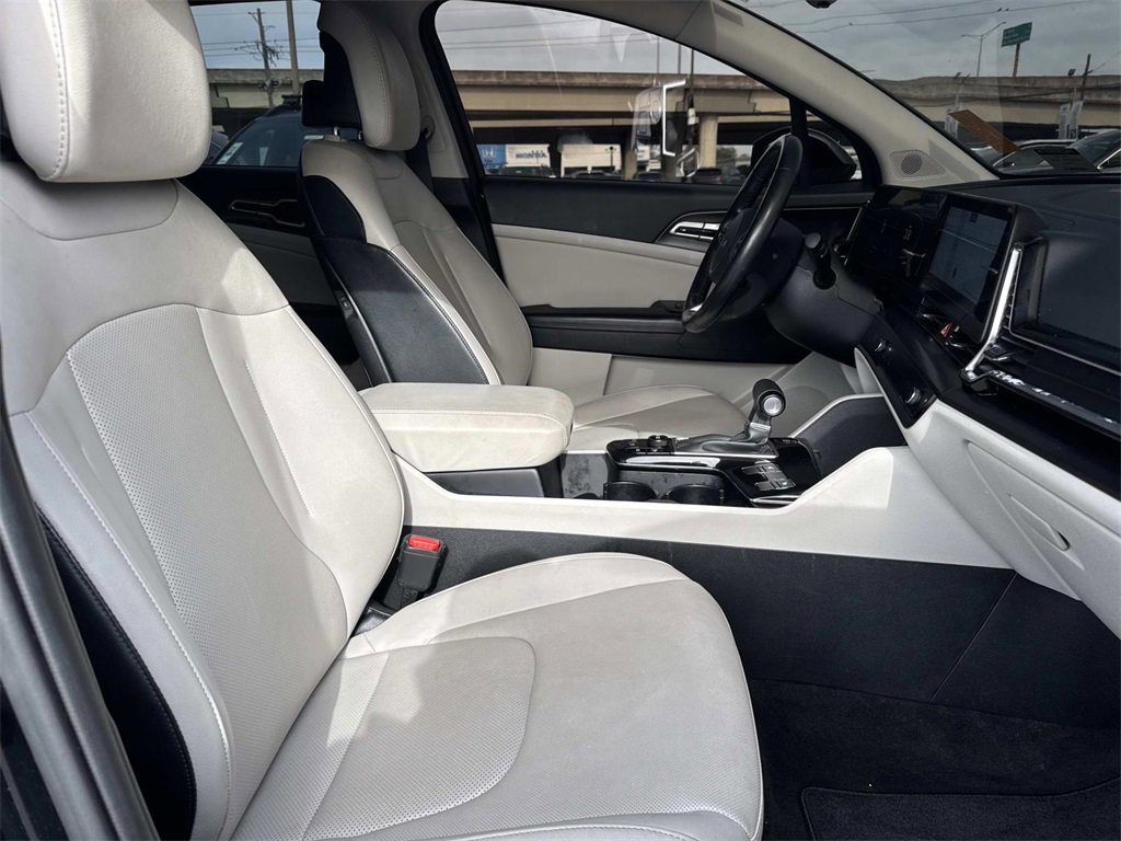 Certified 2024 Kia Sportage EX image 25