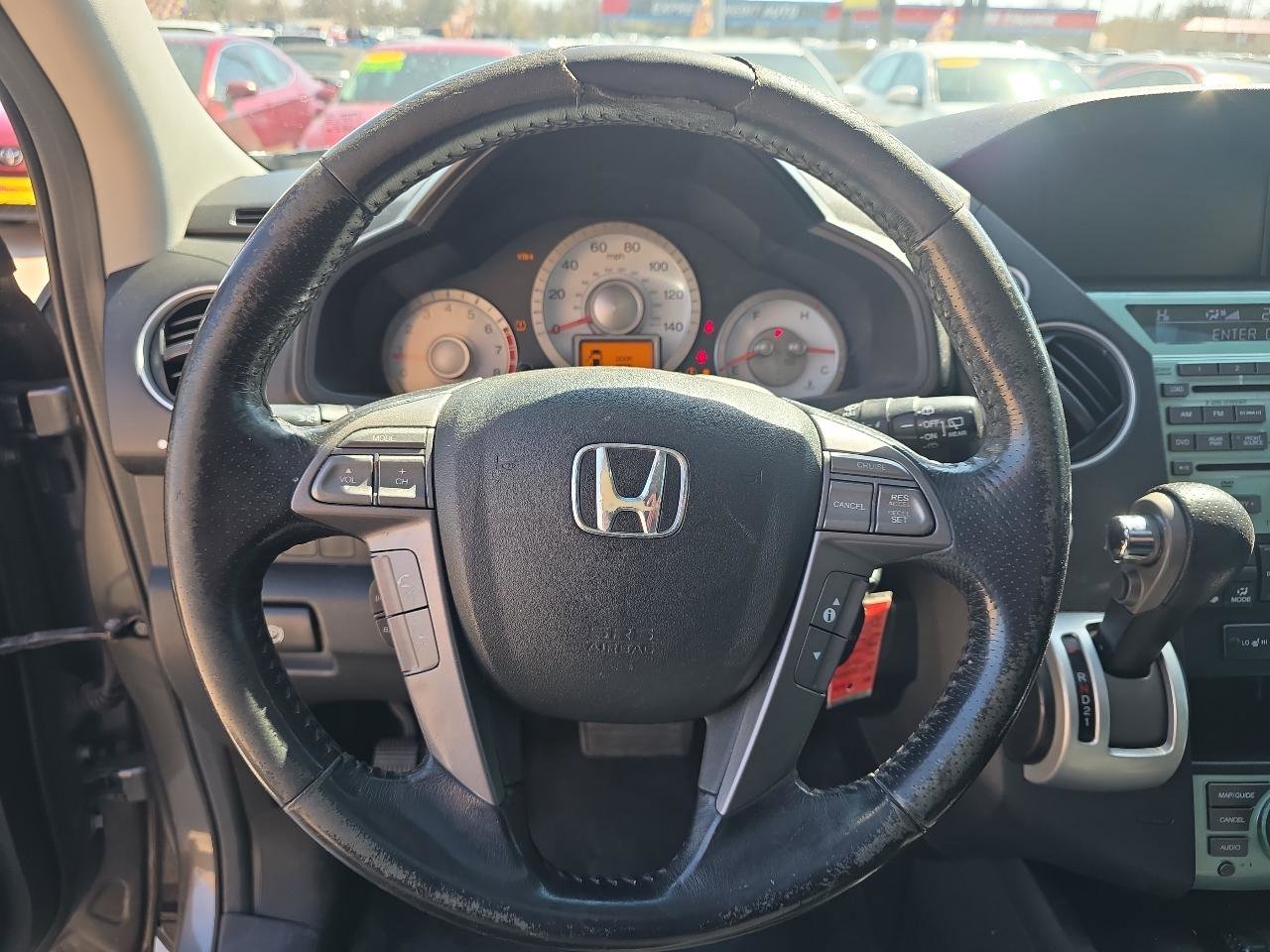 Used 2010 Honda Pilot Touring image 14