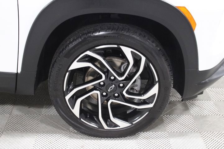 Used 2024 Chevrolet TrailBlazer RS w/ Convenience Package image 43