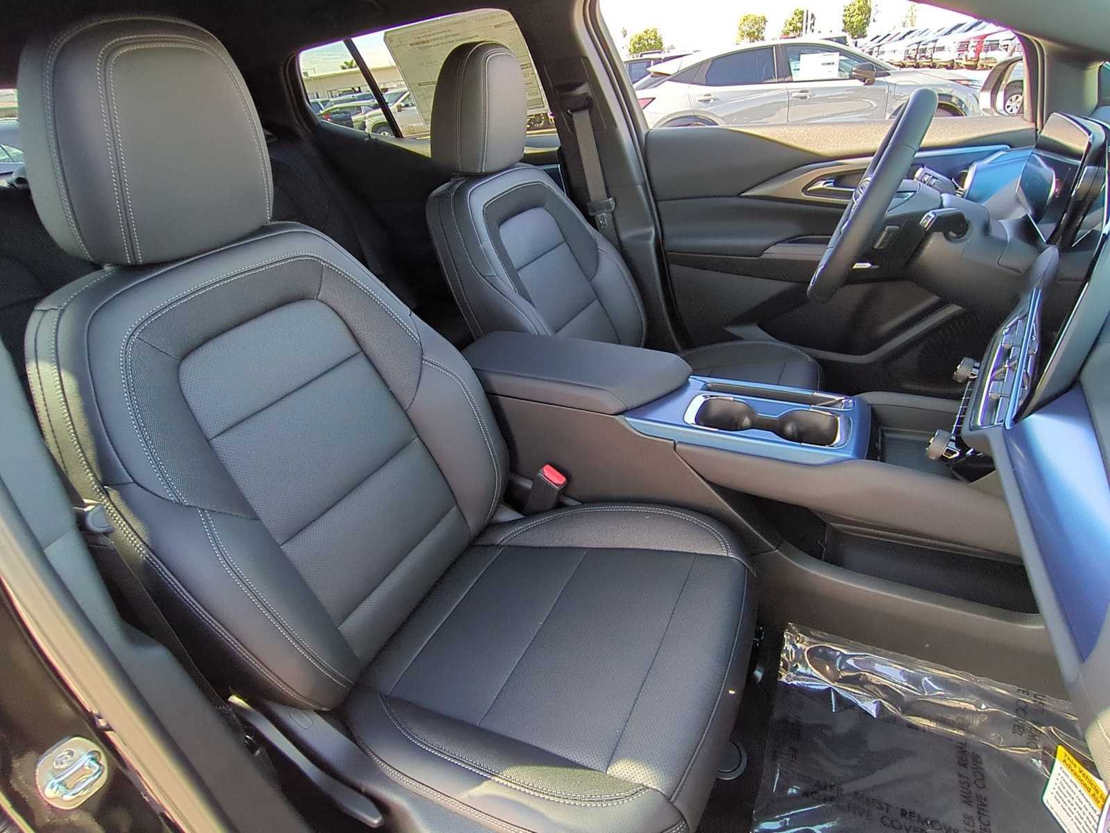 New 2026 Chevrolet Equinox EV LT AWD/4WD image 27