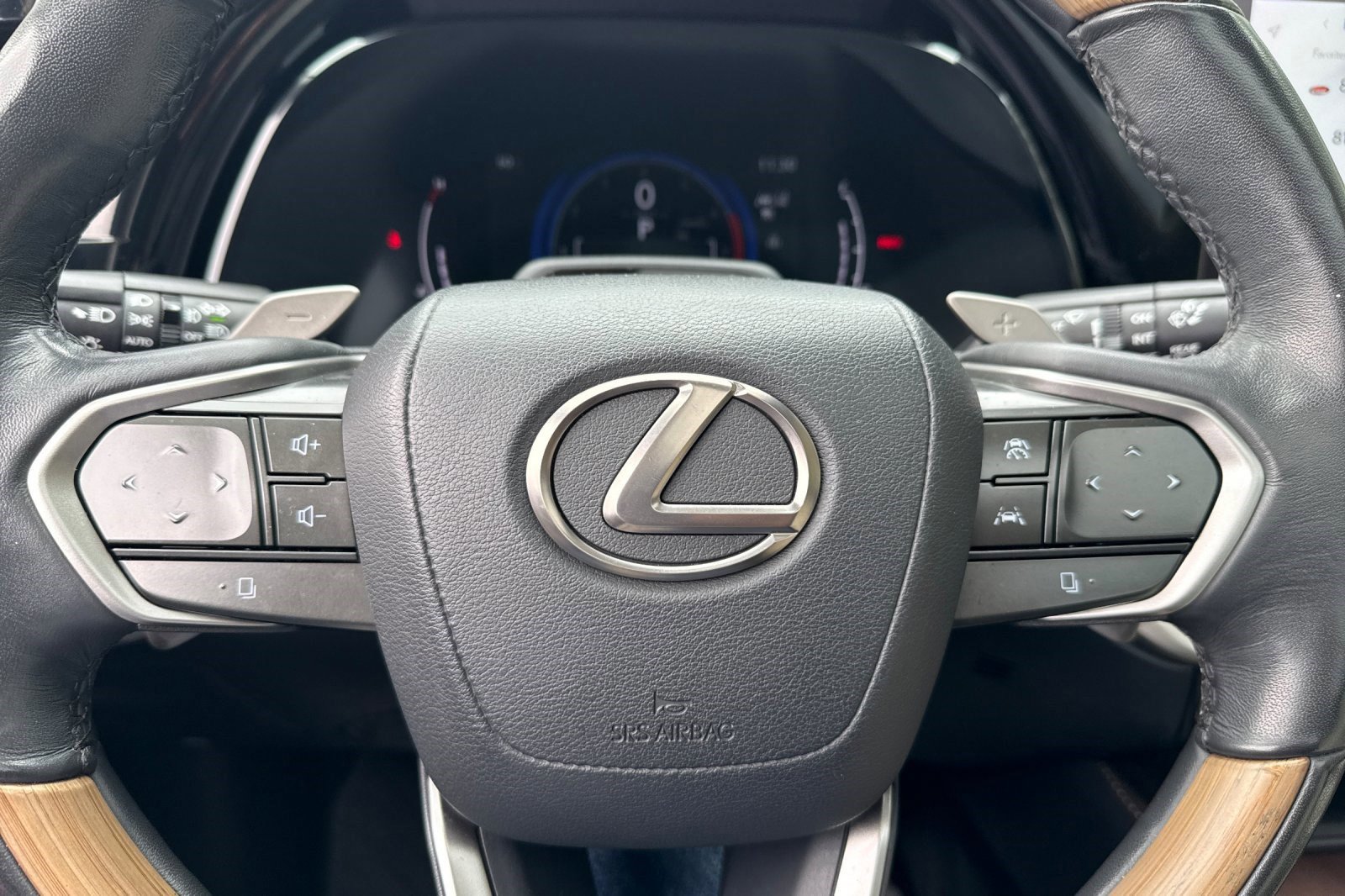 Used 2023 Lexus RX 350 AWD w/ Accessory Package (Z1) image 16