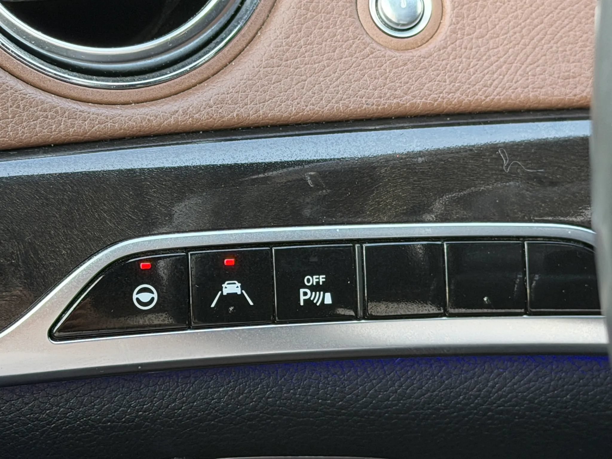 Used 2014 Mercedes-Benz S 550 Sedan w/ Edition 1 Package image 21