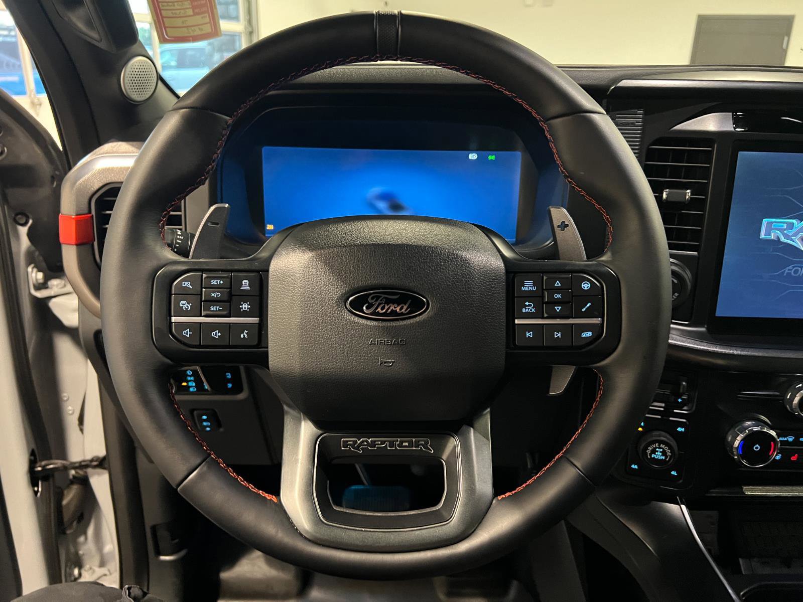 Used 2025 Ford F150 Raptor AWD/4WD image 11