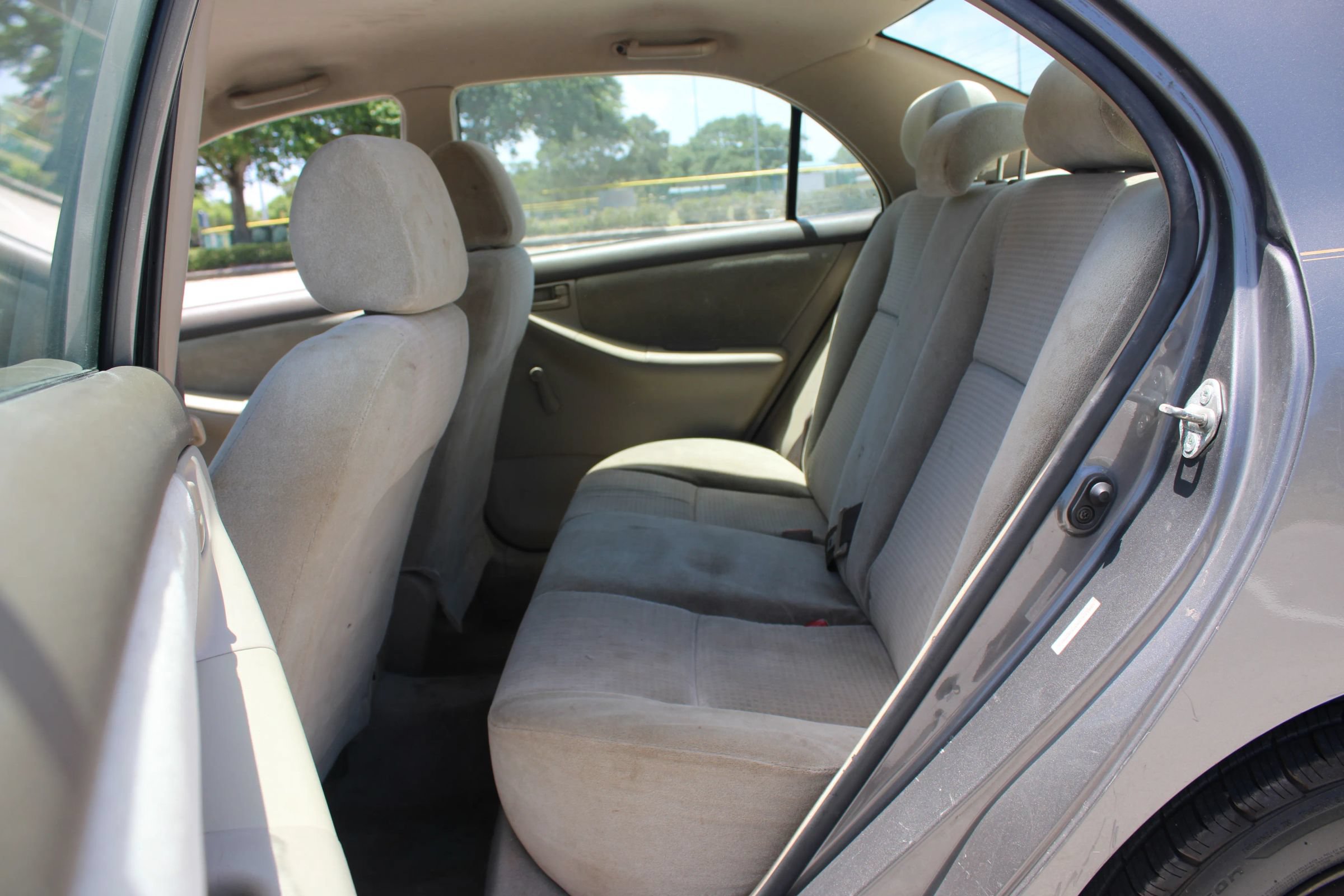 Used 2005 Toyota Corolla CE FWD image 15