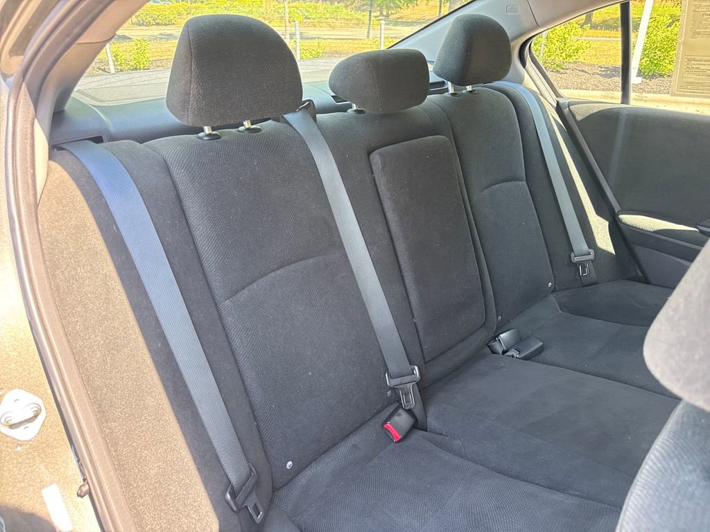 Used 2013 Honda Accord LX image 32