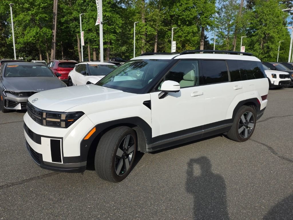 Used 2024 Hyundai Santa Fe Limited image 1