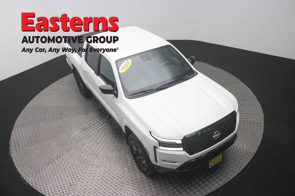 Used 2023 Nissan Frontier SV w/ Midnight Edition Package AWD/4WD image 3