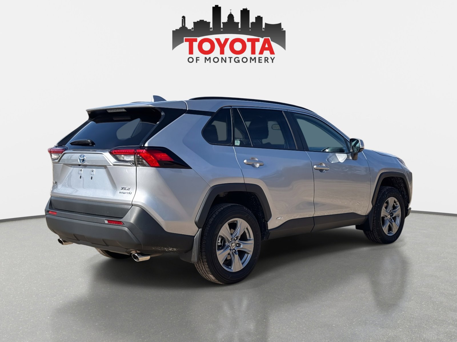 Used 2024 Toyota RAV4 XLE image 3
