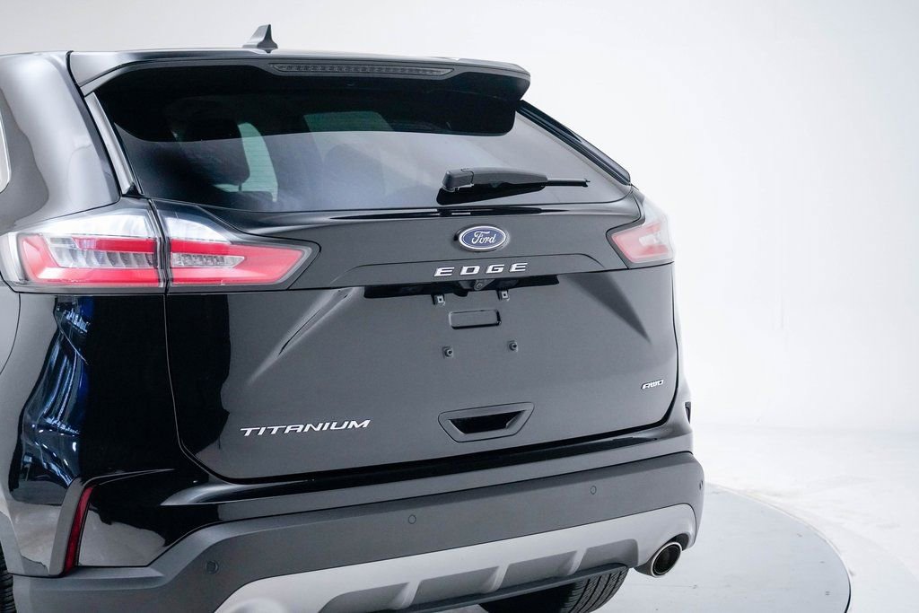 Used 2024 Ford Edge Titanium image 8