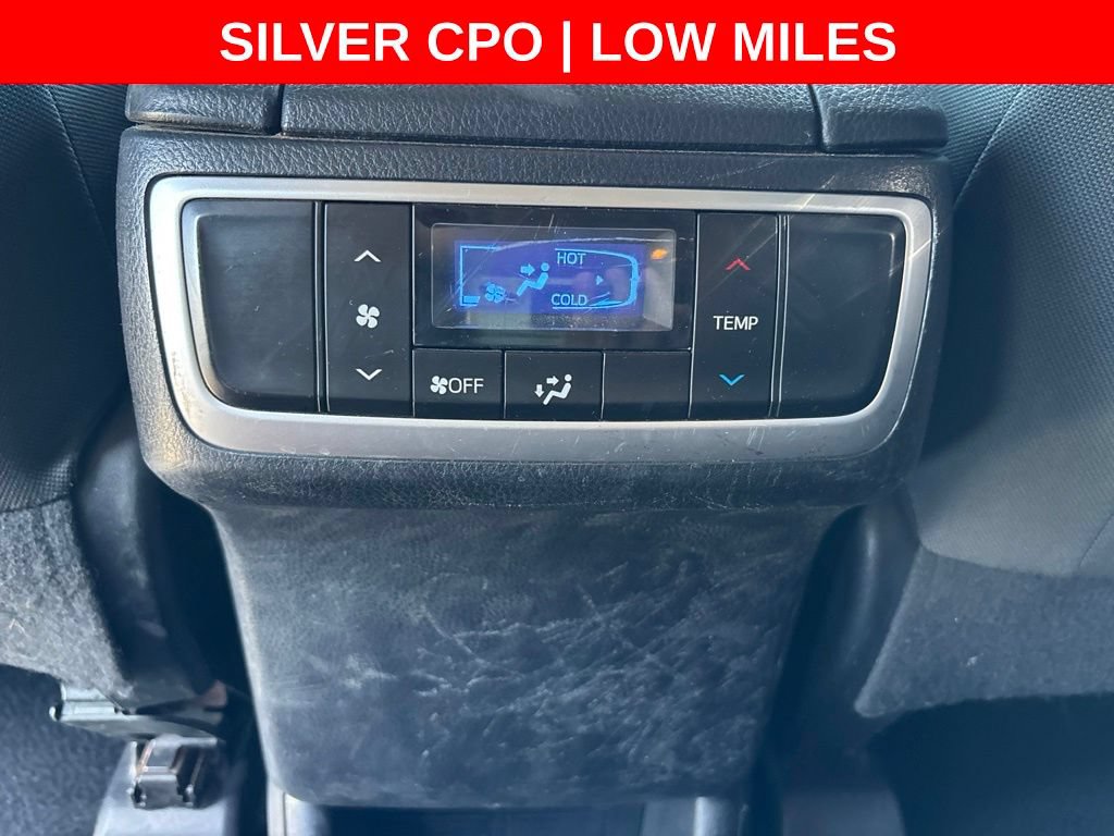 Used 2019 Toyota Highlander LE w/ Carpet Mat Package (TMS) FWD image 13