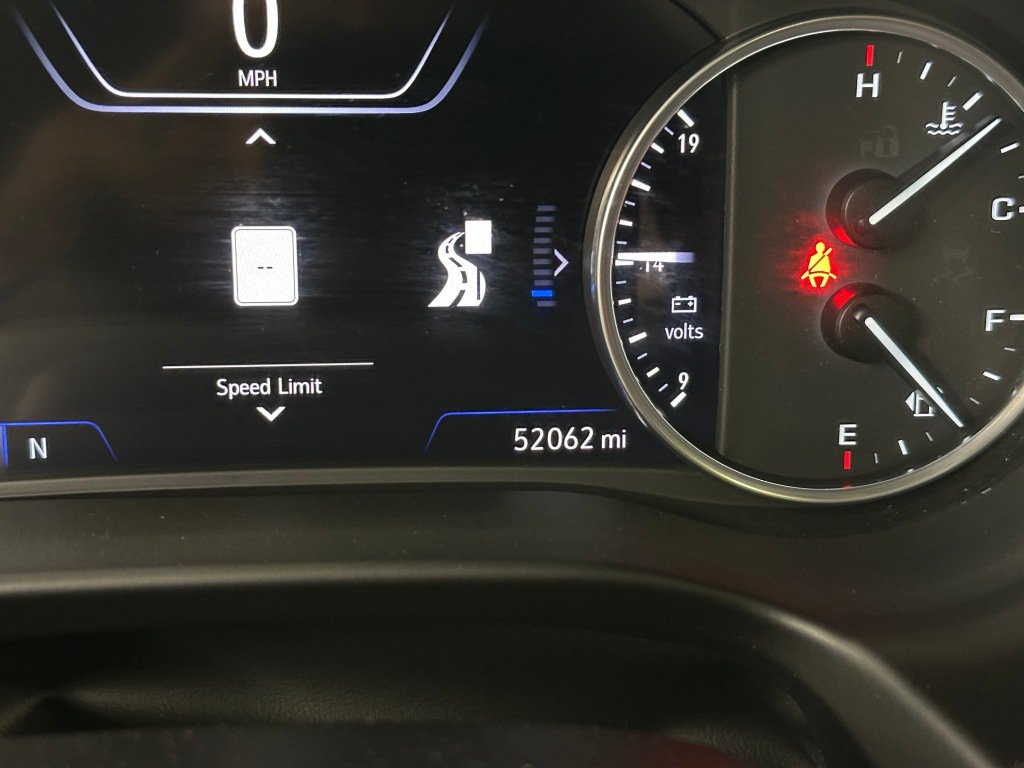 Used 2020 Buick Enclave Avenir w/ Avenir Technology Package AWD/4WD image 11