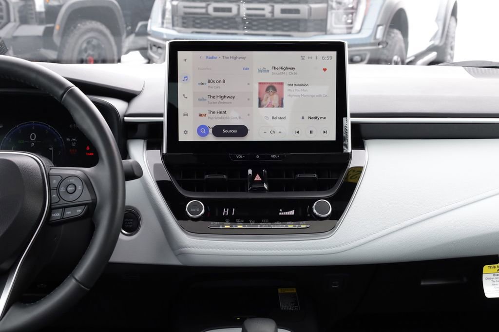 Certified 2025 Toyota Corolla SE w/ SE Premium Package image 33