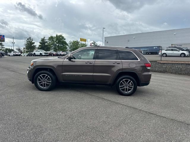 Used 2020 Jeep Grand Cherokee Laredo w/ Laredo X Package AWD/4WD image 8